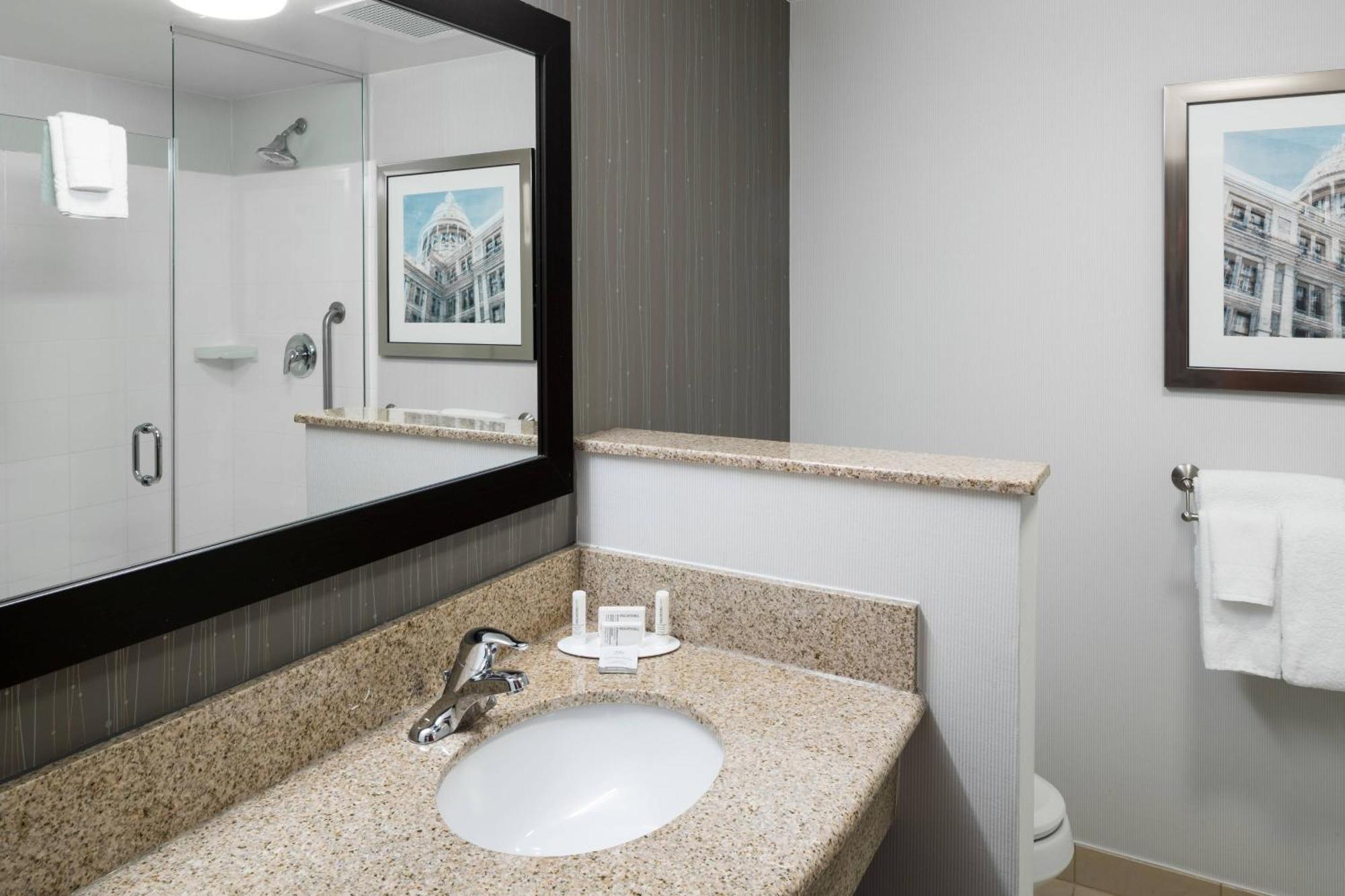 Courtyard By Marriott Austin Parmer Tech Ridge ภายนอก รูปภาพ