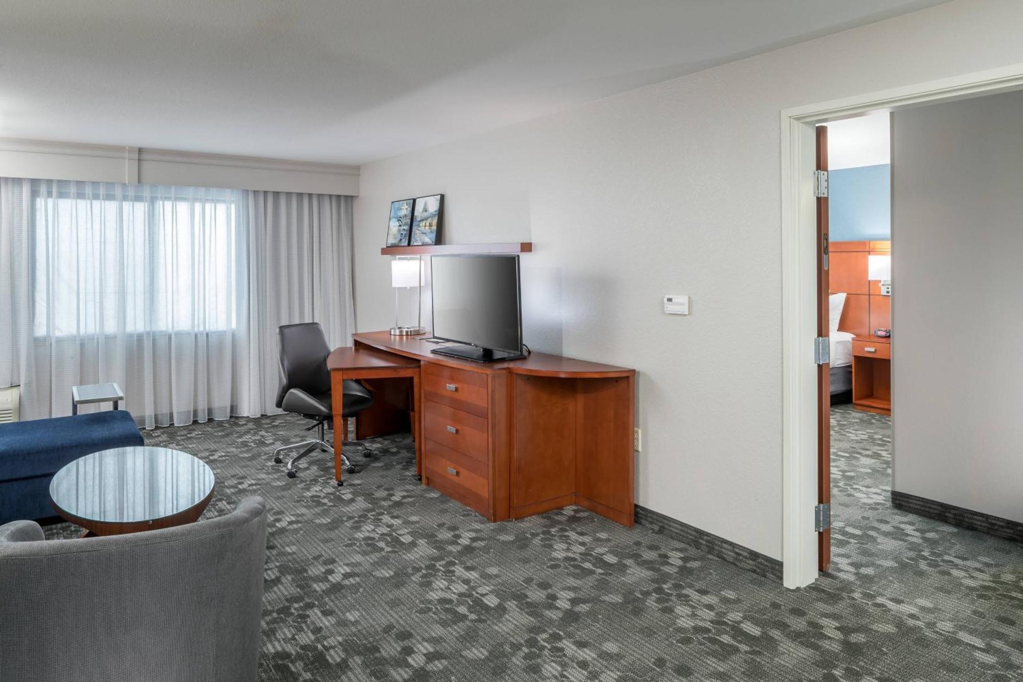 Courtyard By Marriott Austin Parmer Tech Ridge ภายนอก รูปภาพ
